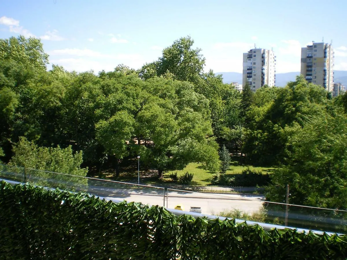 Park View Apartment Plovdiv With Parking